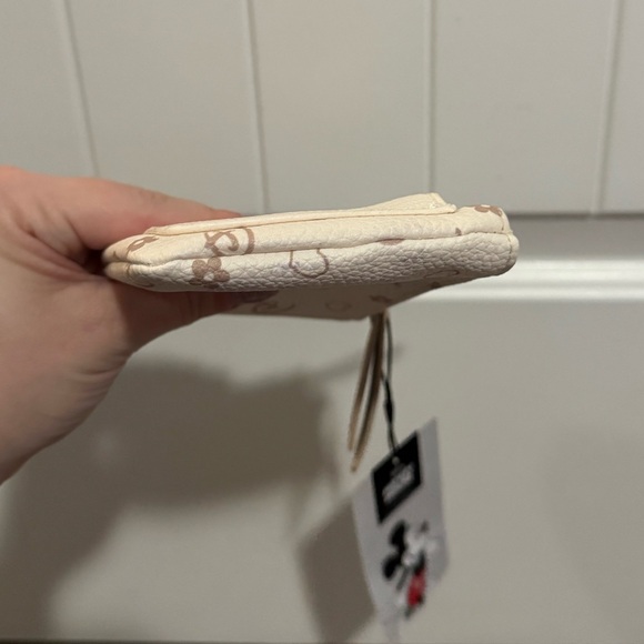 Primark Cream Mickey Mouse Coin Pouch - Picture 3 of 7